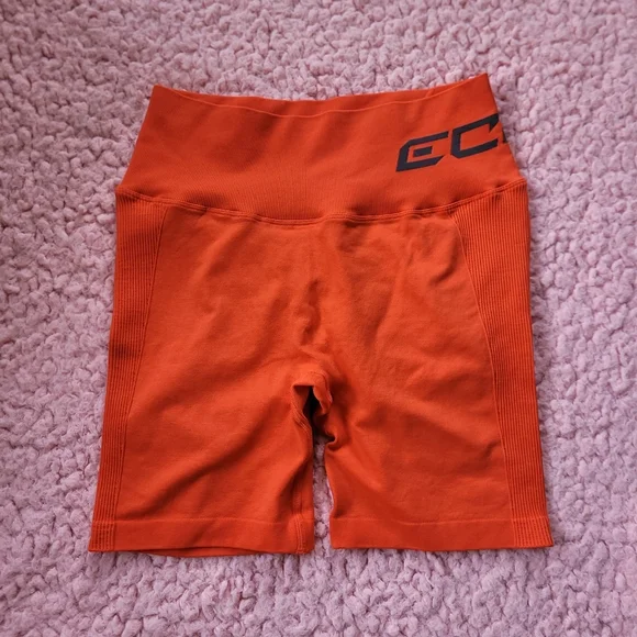 Echt Shorts - Picture 1 of 2